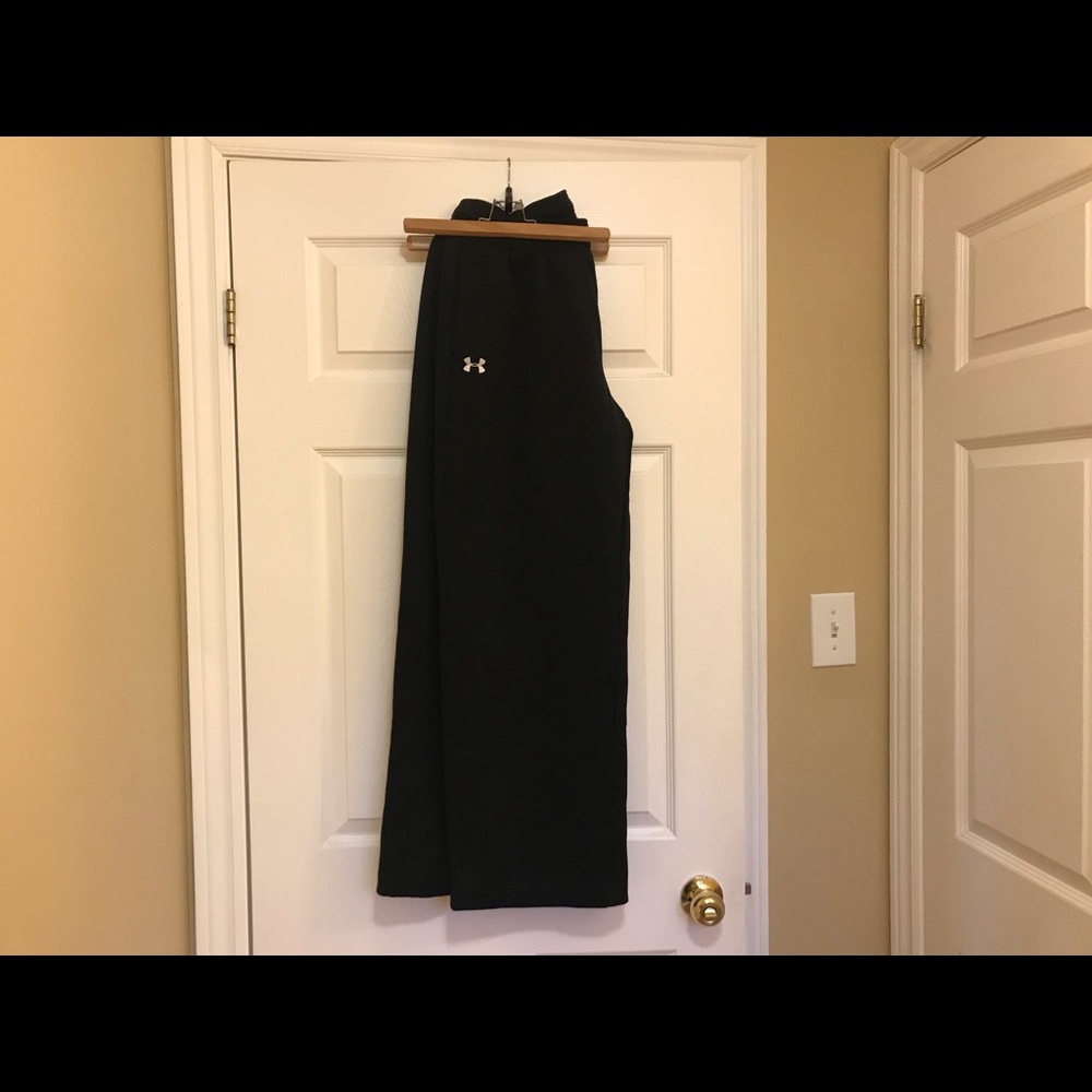 Under Armour relaxed fit fleece lined track pant